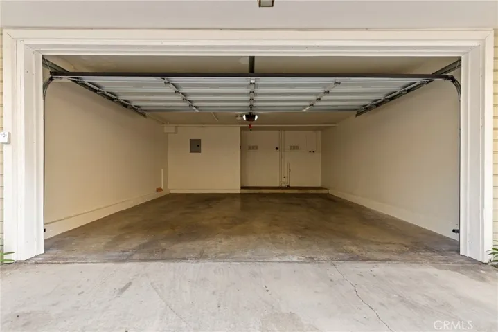523 Manchester, Inglewood, California 90301