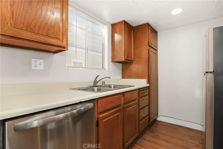 523 Manchester, Inglewood, California 90301