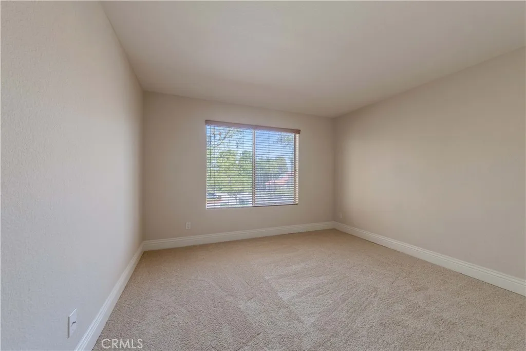 2400 Del Mar Way  home-pic-15