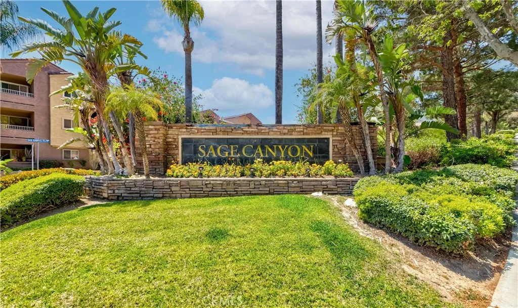 2400 Del Mar Way  home-pic-16