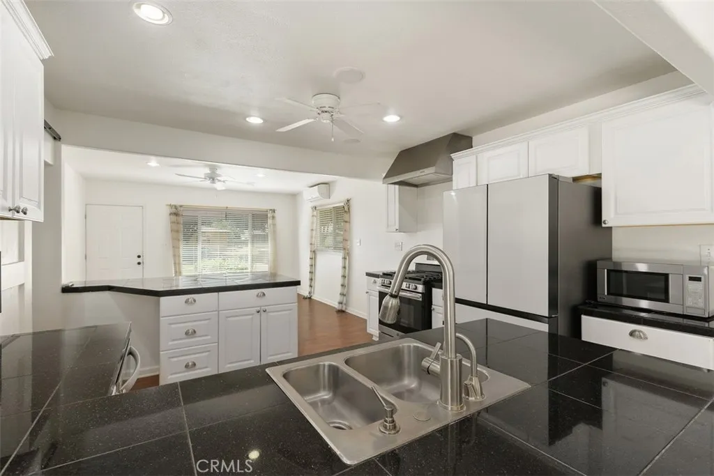 4117 Bel Air, Riverside, California 92503 home-pic-13