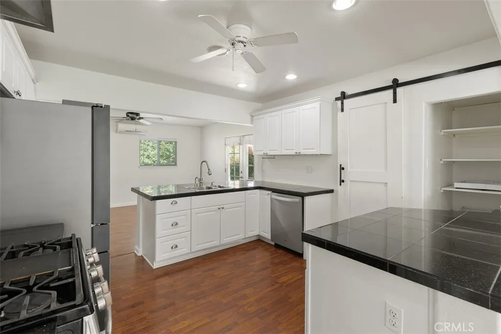 4117 Bel Air, Riverside, California 92503 home-pic-11
