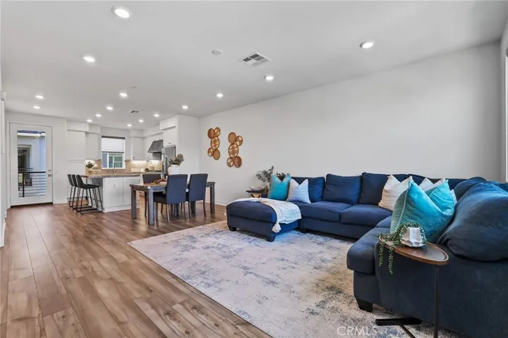 335 Adela, Lake Forest, California 92630