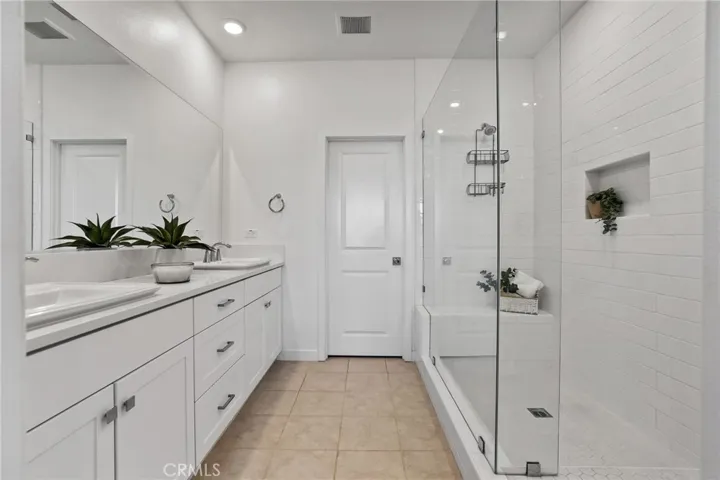 335 Adela, Lake Forest, California 92630
