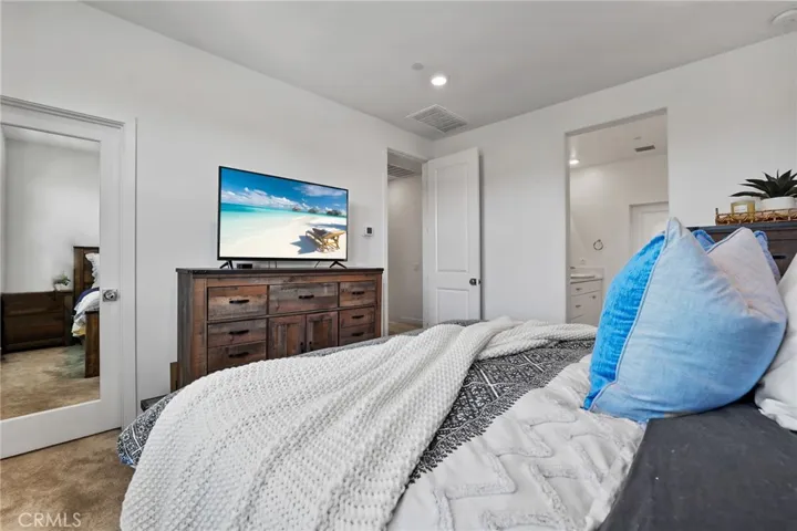 335 Adela, Lake Forest, California 92630