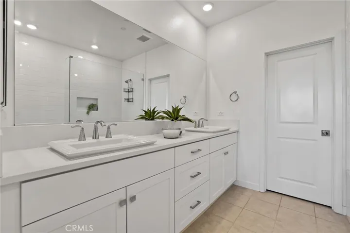 335 Adela, Lake Forest, California 92630