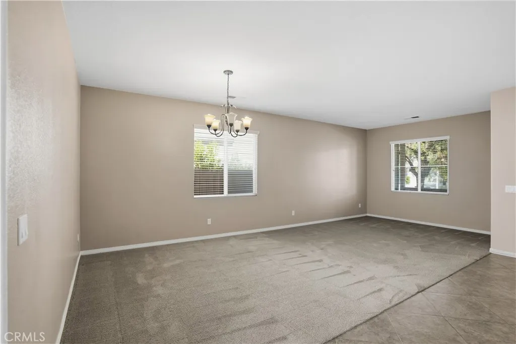 19845 Silverwood Drive, Lake Elsinore, California 92530 home-pic-8