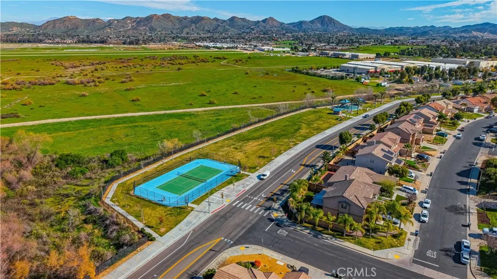 19845 Silverwood Drive, Lake Elsinore, California 92530 home-pic-44