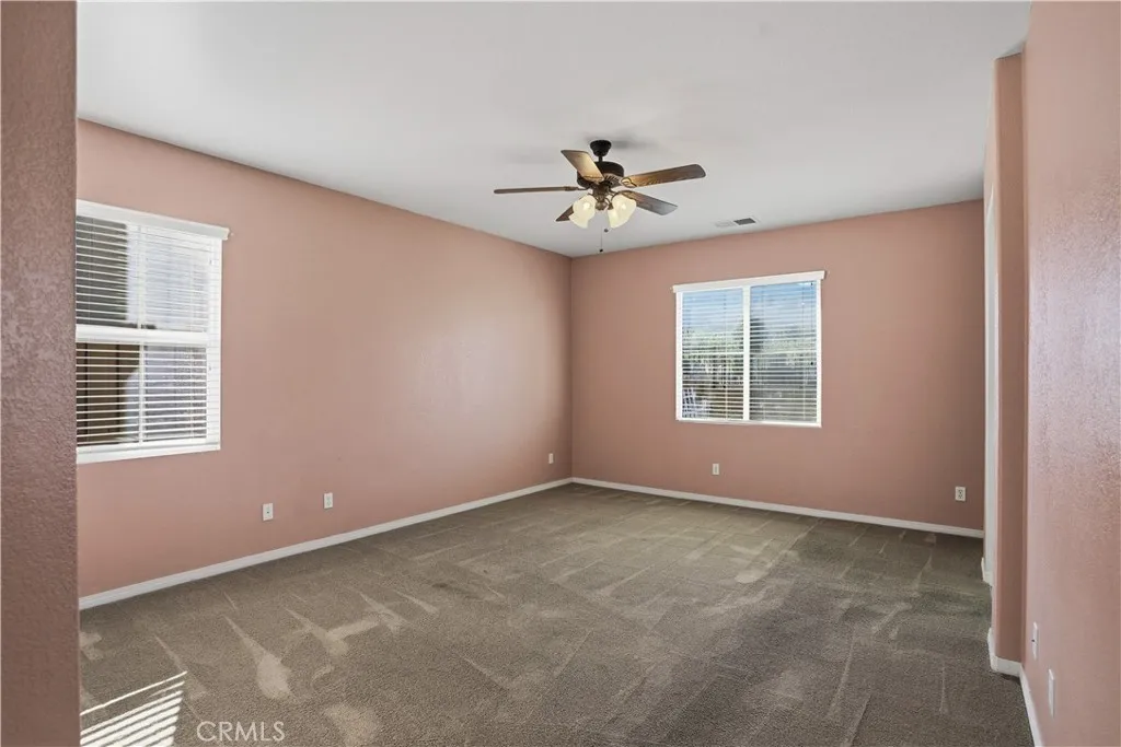 19845 Silverwood Drive, Lake Elsinore, California 92530 home-pic-17