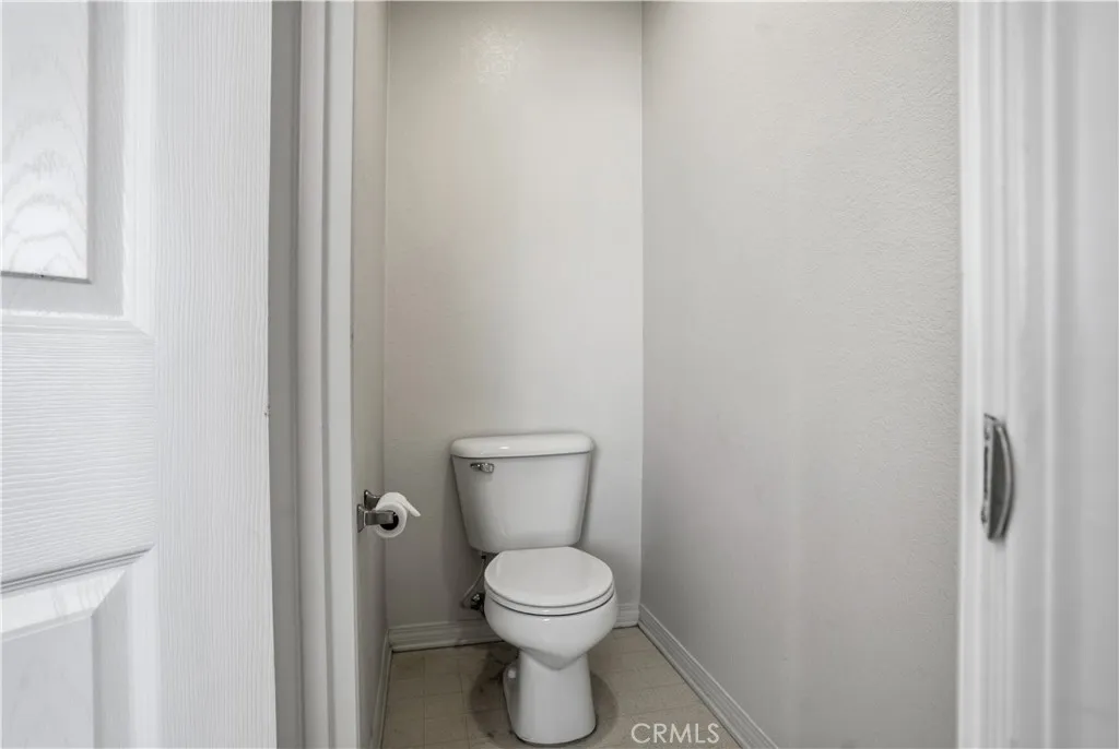 19845 Silverwood Drive, Lake Elsinore, California 92530 home-pic-19