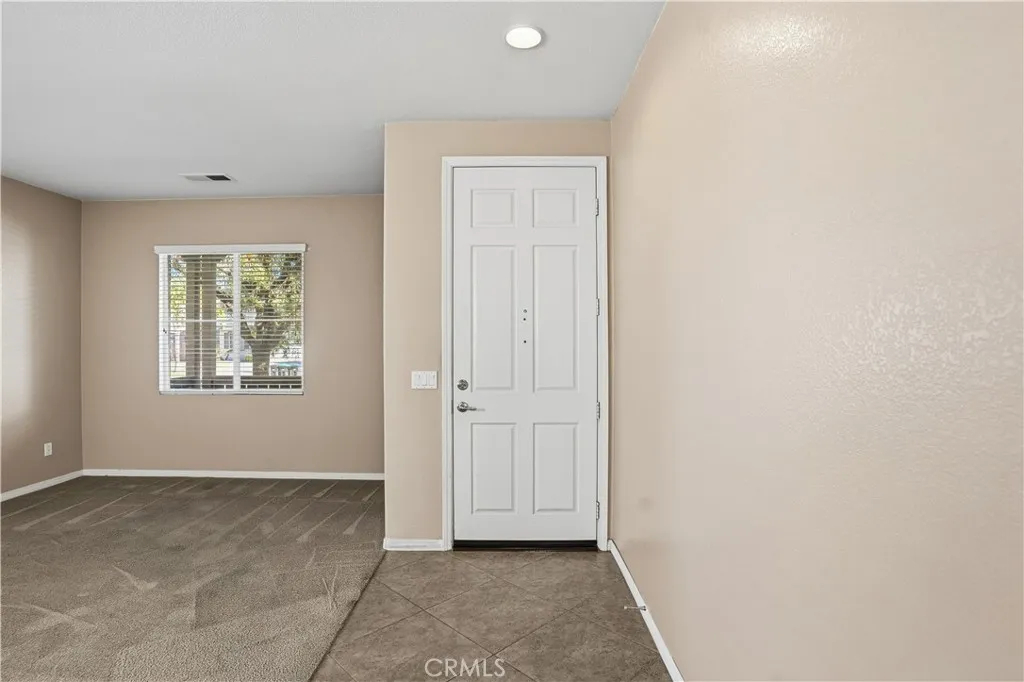 19845 Silverwood Drive, Lake Elsinore, California 92530 home-pic-7