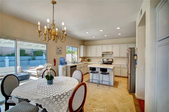 BREAKFAST-KITCHEN