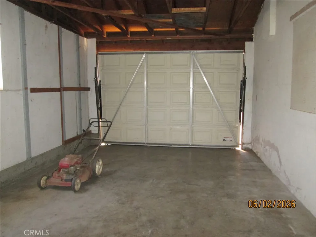 GARAGE INTERIOR