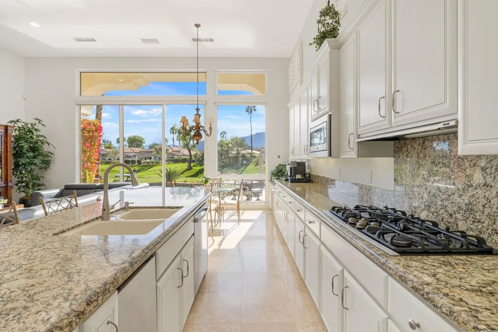 79035 Rancho La Quinta Drive, La Quinta, California 92253 home-pic-15