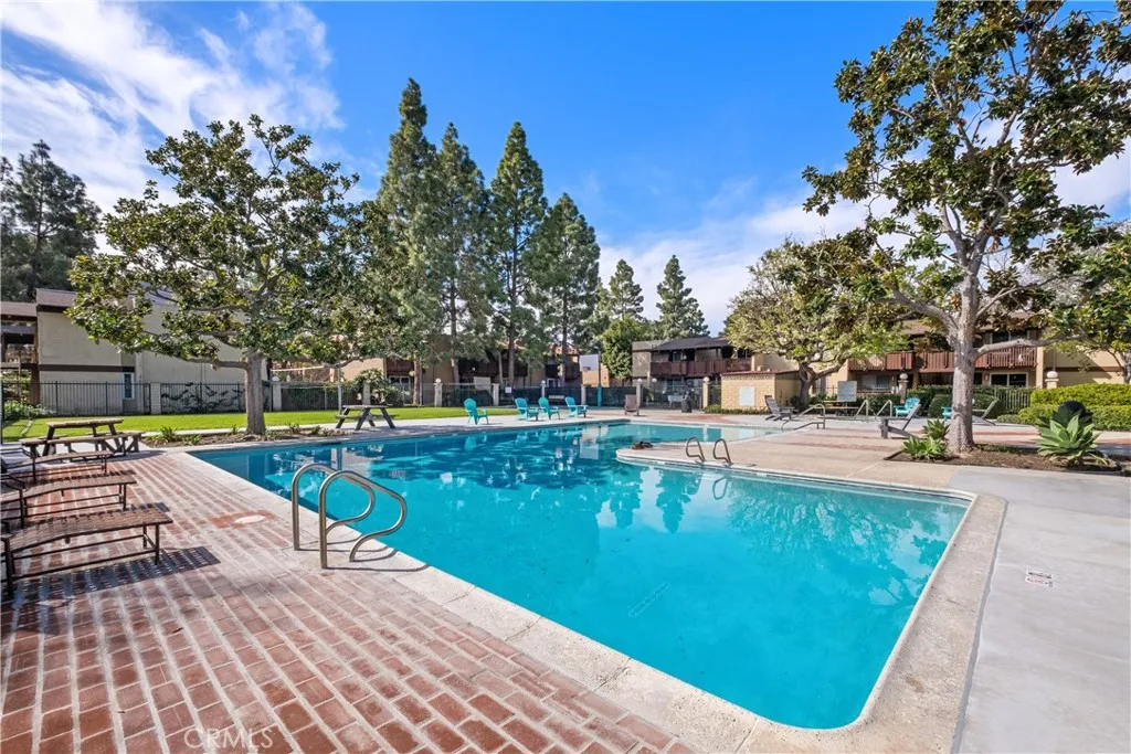1000 W Macarthur Boulevard 18, Santa Ana, California 92707 home-pic-13