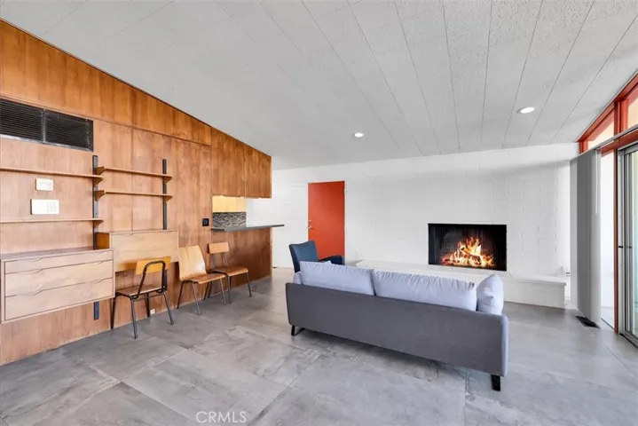FIREPLACE (fire not real, photo enhanced)
