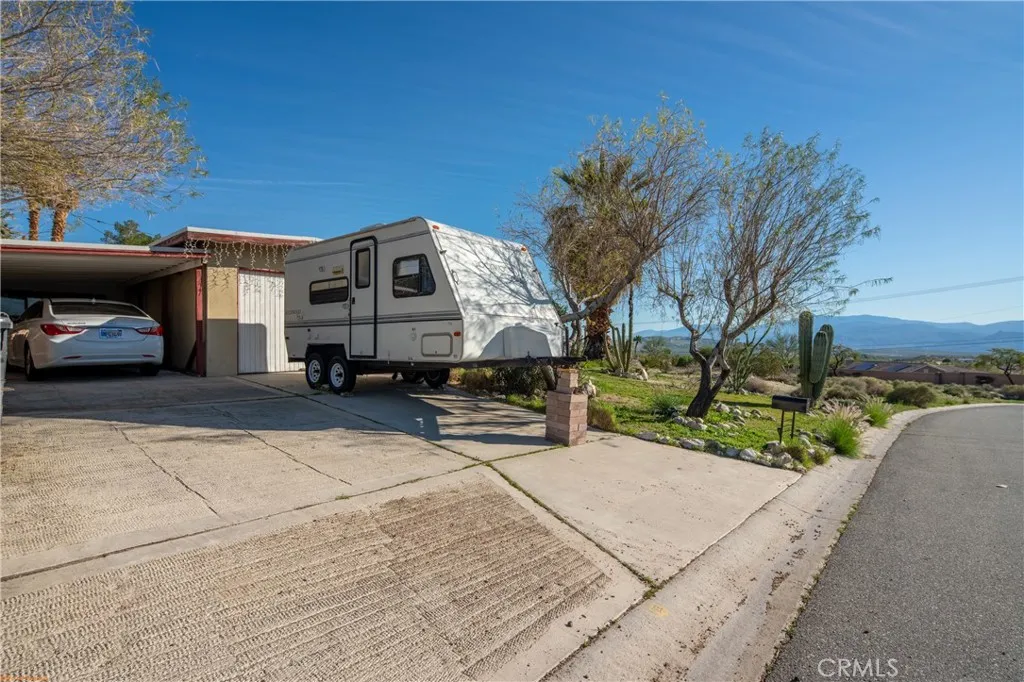 13220 Catalpa, Desert Hot Springs, California 92240 home-pic-27