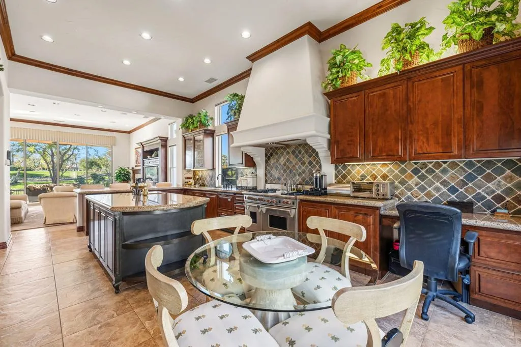601 Indian Ridge Drive, Palm Desert, California 92211 home-pic-31