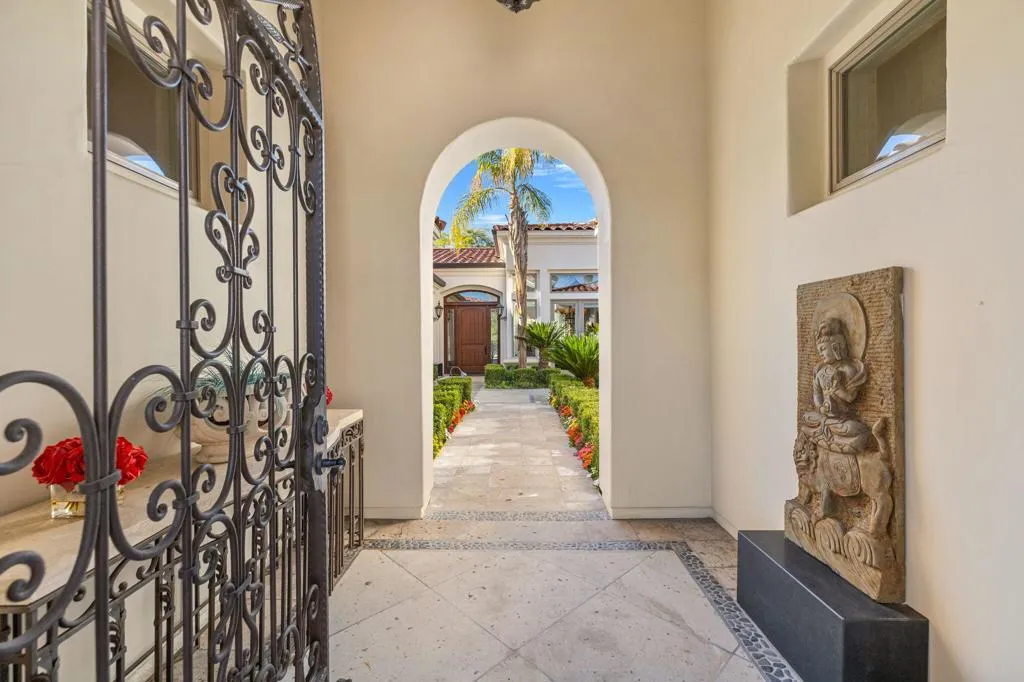 601 Indian Ridge Drive, Palm Desert, California 92211 home-pic-8