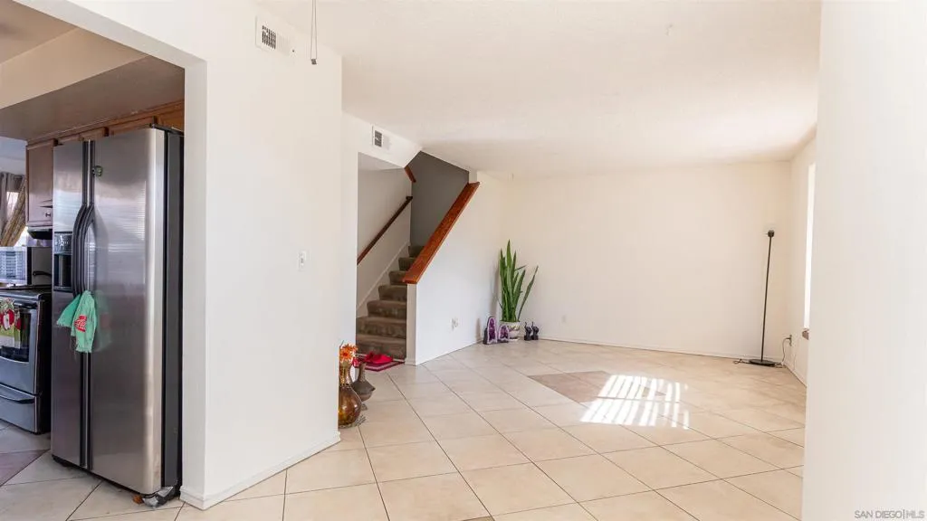 7483 Tooma St  home-pic-7