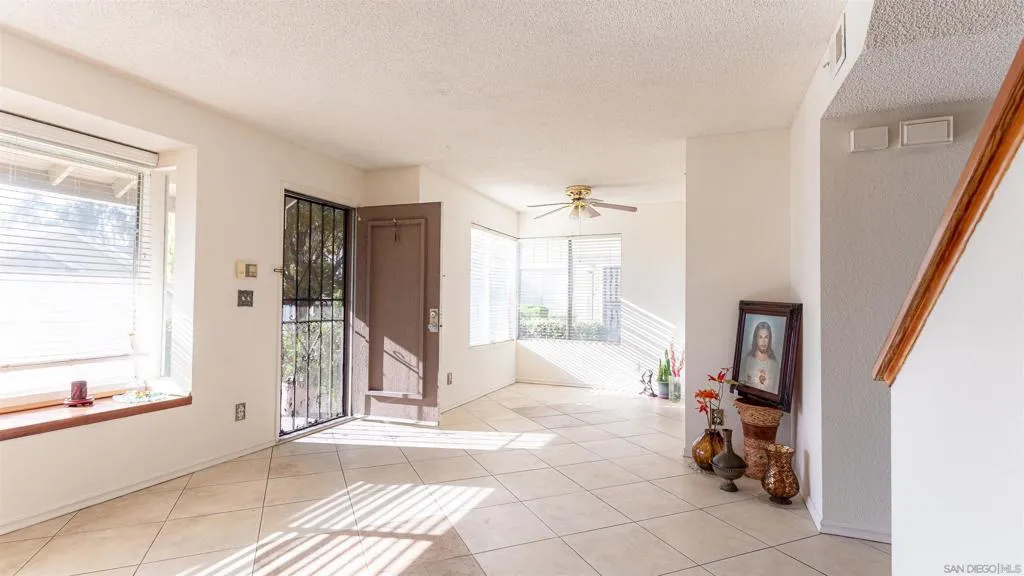 7483 Tooma St  home-pic-14