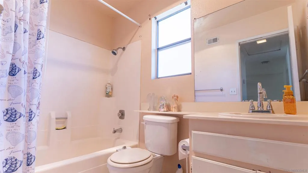 7483 Tooma St  home-pic-27