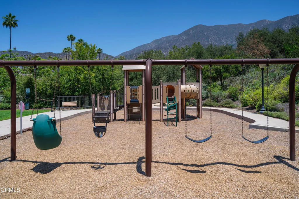 605 Coate Court, Altadena, California 91001 home-pic-45