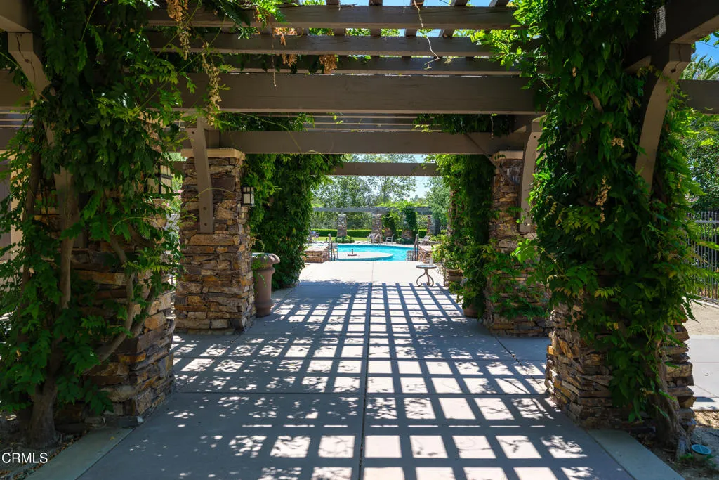 605 Coate Court, Altadena, California 91001 home-pic-43