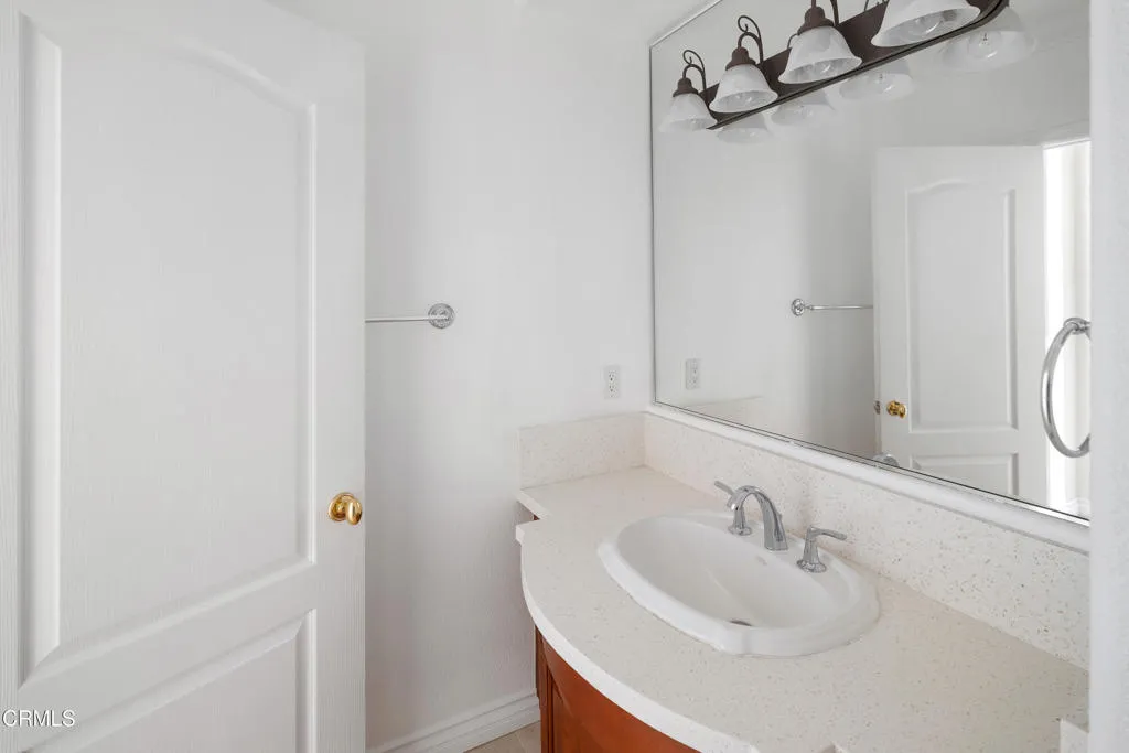 605 Coate Court, Altadena, California 91001 home-pic-7