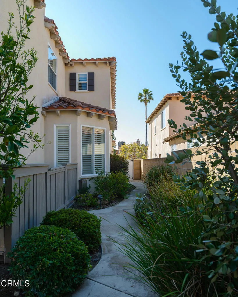 605 Coate Court, Altadena, California 91001 home-pic-37