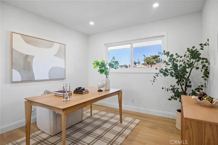 2206 E Athens, Orange, California 92867