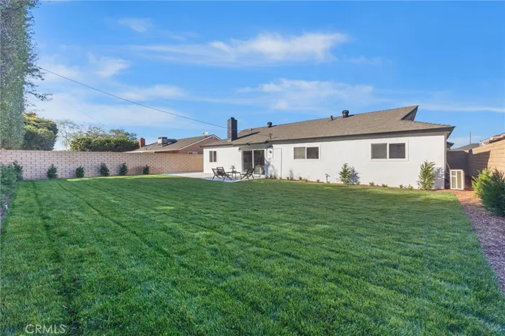 2206 E Athens, Orange, California 92867