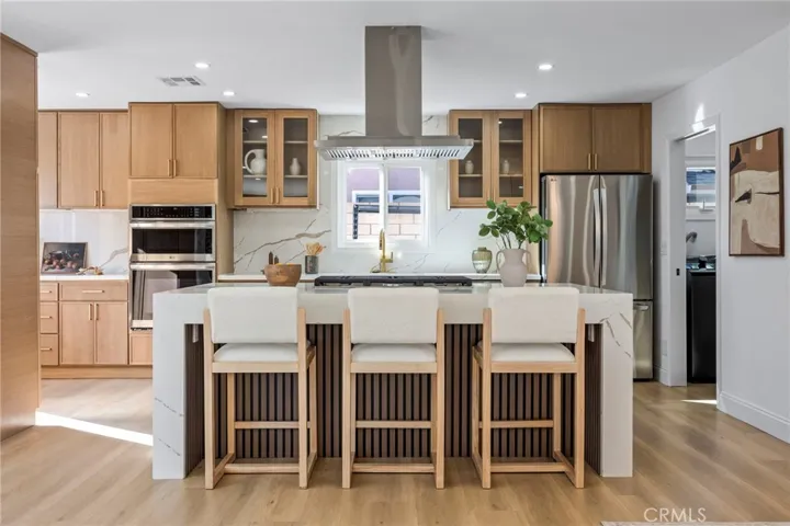 2206 E Athens, Orange, California 92867