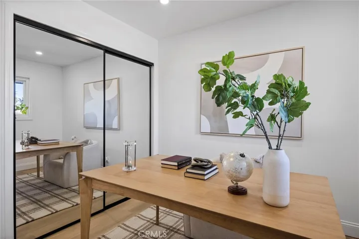 2206 E Athens, Orange, California 92867
