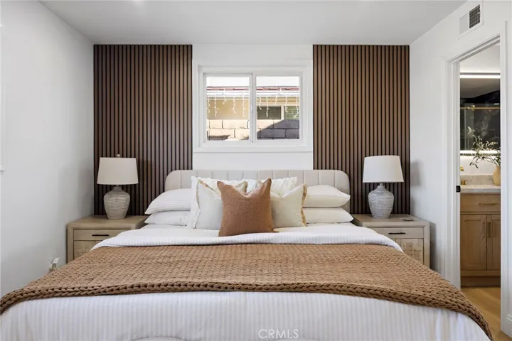 2206 E Athens, Orange, California 92867