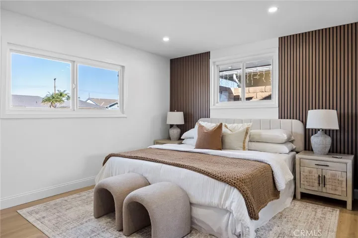 2206 E Athens, Orange, California 92867