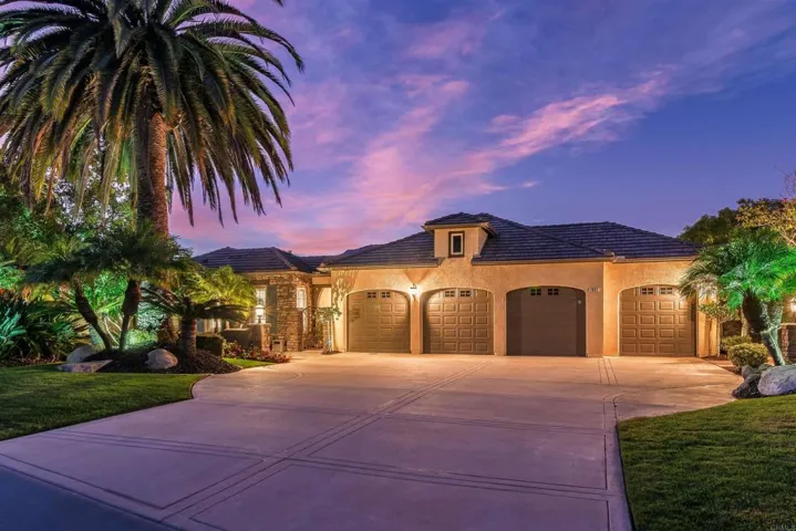 1091 Park Hill Place, Vista, California 92081