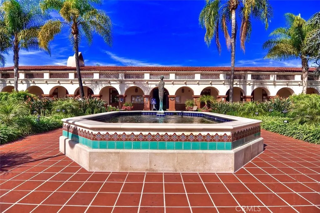 34 Calle Aragon A, Laguna Woods, California 92637 home-pic-31