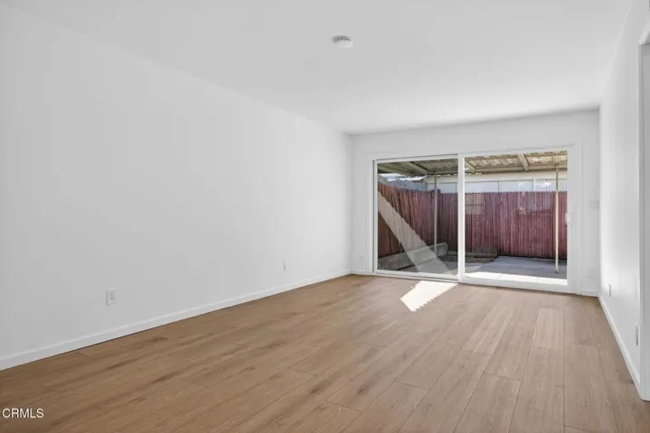 8-web-or-mls-UpmarketMedia-162WAlt-018