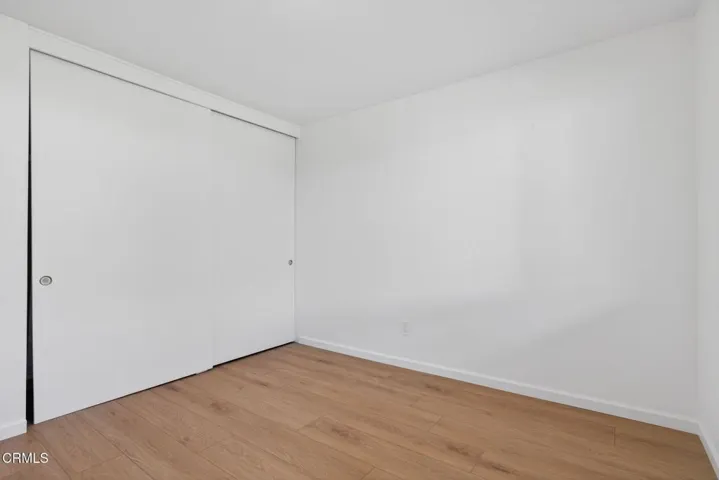 23-web-or-mls-UpmarketMedia-162WAlt-048