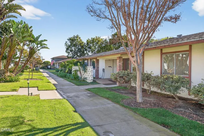 4-web-or-mls-UpmarketMedia-162WAlt-097