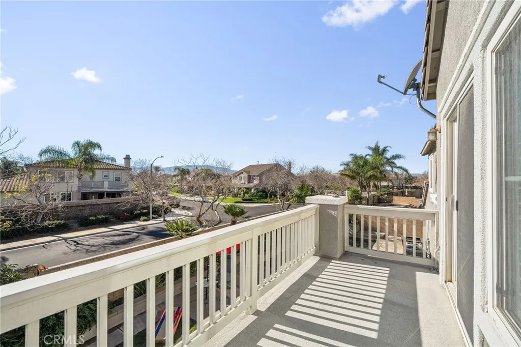 14175 Autumn Creek Court, Eastvale, California 92880 home-pic-32