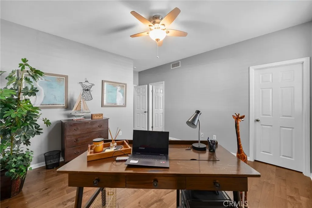 14175 Autumn Creek Court, Eastvale, California 92880 home-pic-12