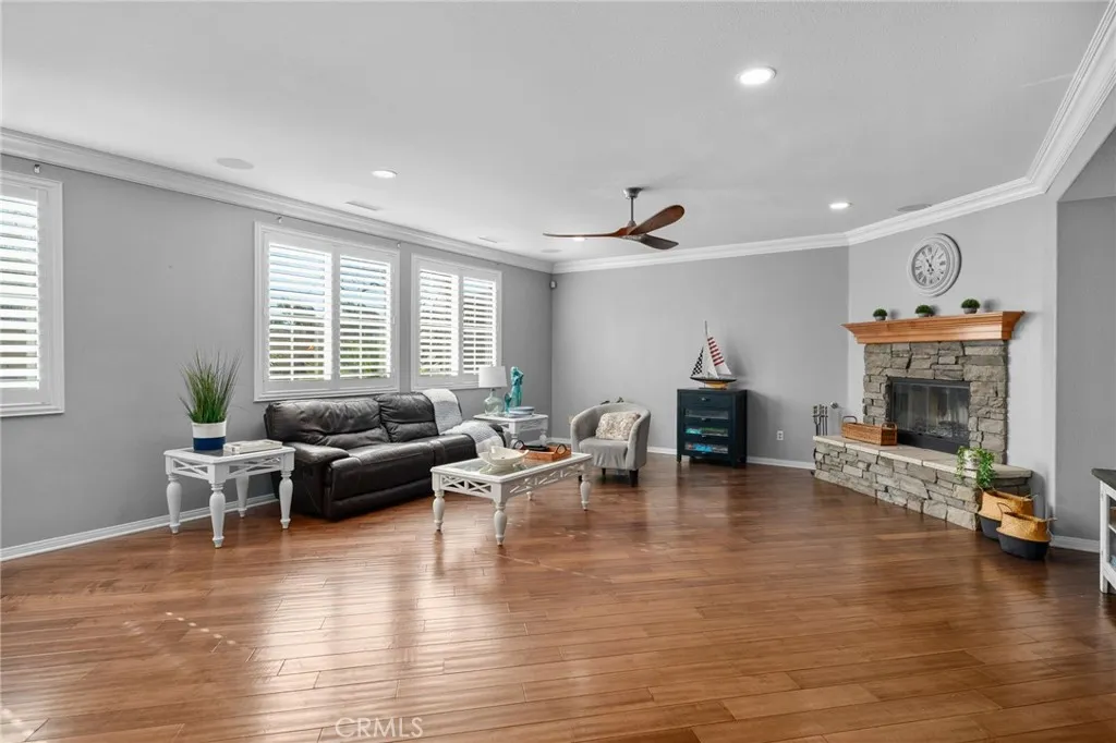 14175 Autumn Creek Court, Eastvale, California 92880 home-pic-14