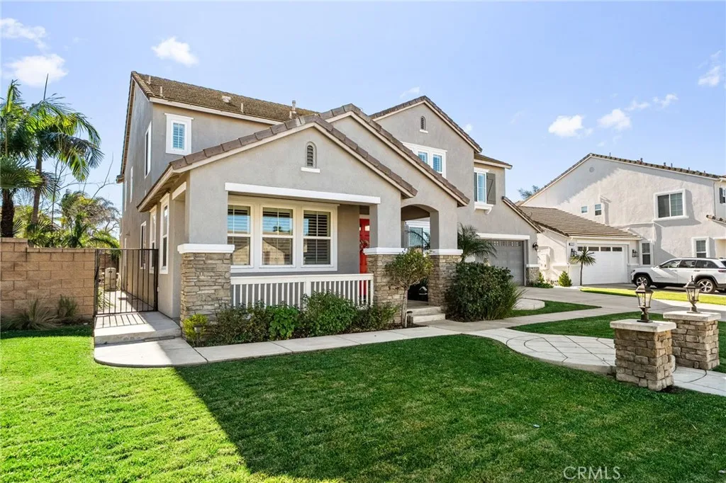 14175 Autumn Creek Court, Eastvale, California 92880 home-pic-2