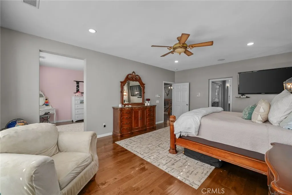 14175 Autumn Creek Court, Eastvale, California 92880 home-pic-28