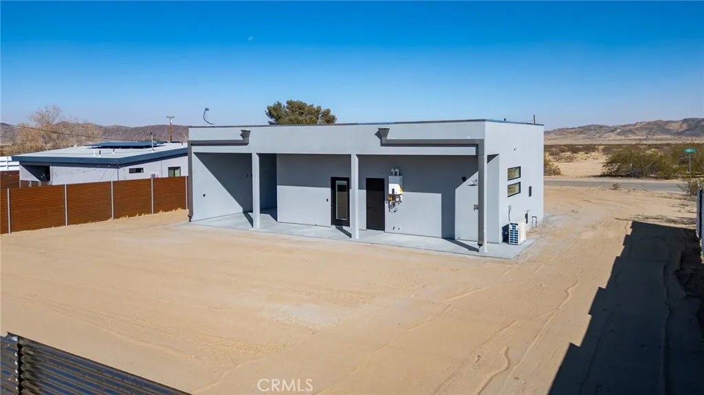 5090 1st E, Joshua Tree, California 92252 home-pic-11
