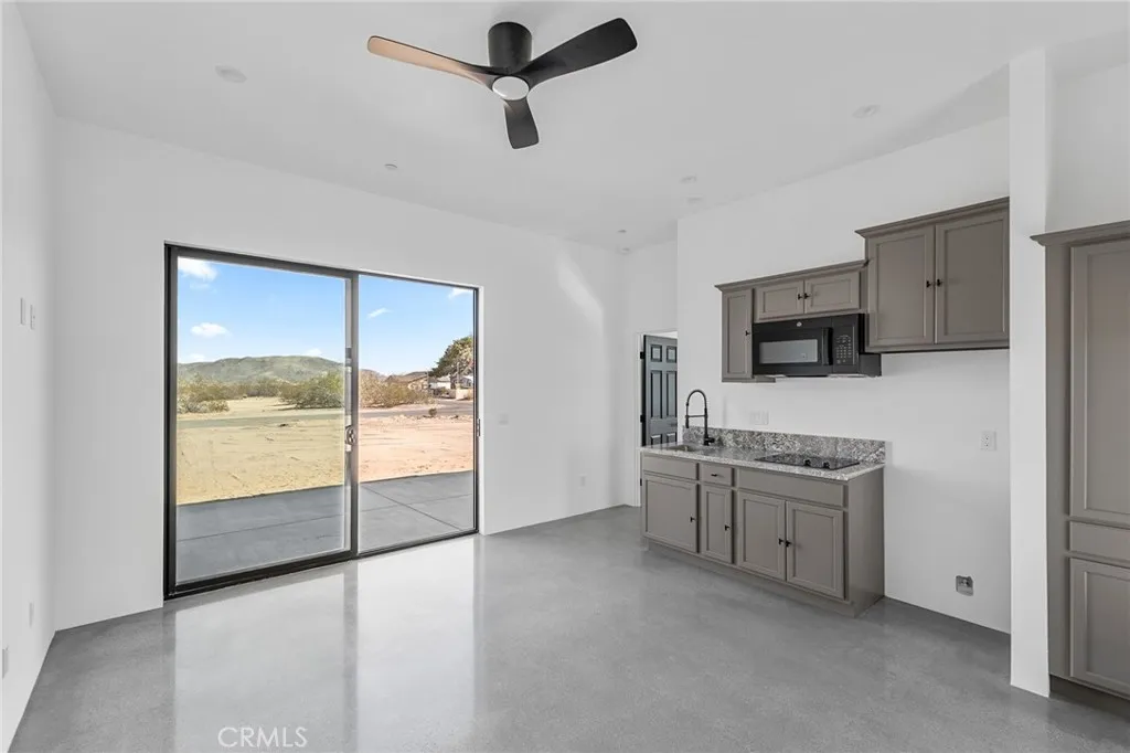 5090 1st E, Joshua Tree, California 92252 home-pic-4