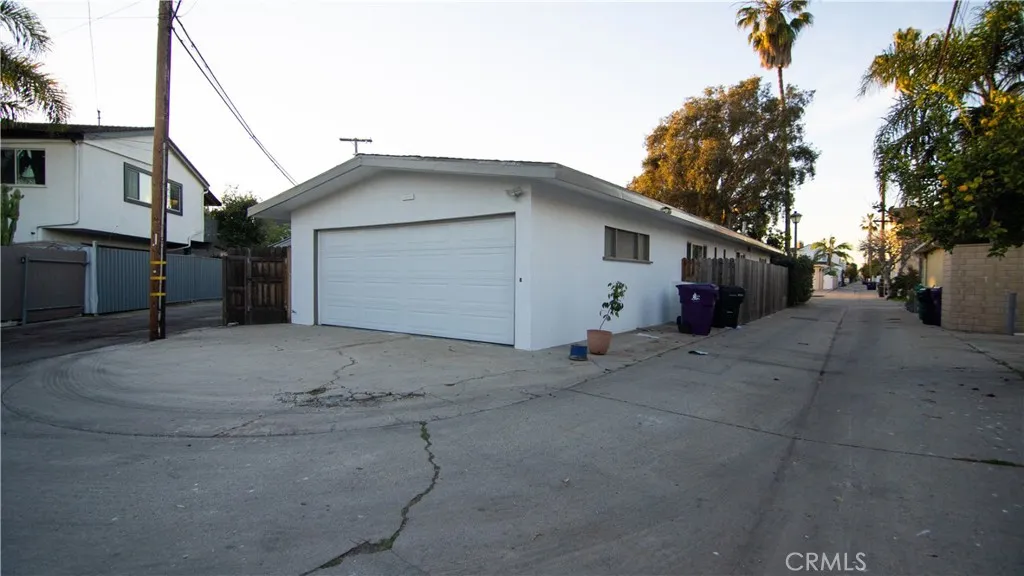 350 Pomona Avenue, Long Beach, California 90803 home-pic-32