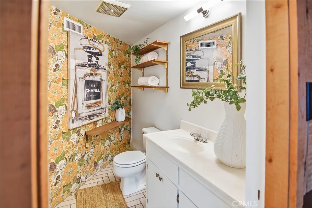 350 Pomona Avenue, Long Beach, California 90803 home-pic-27